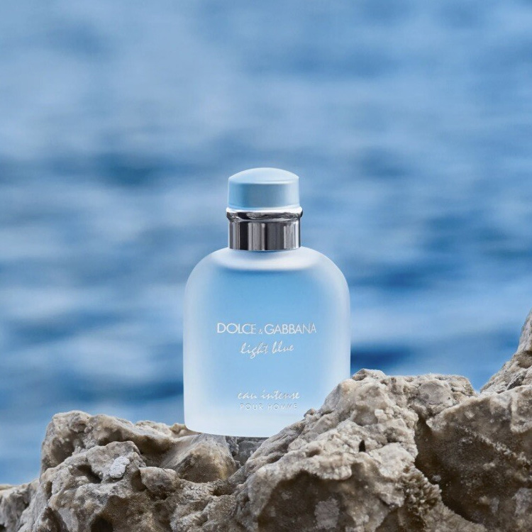 <span class="notranslate">DOLCE & GABBANA LIGHT BLUE EAU INTENSE</span> Eau De Parfum 200 ml for Men