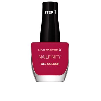 MAX FACTOR NAILFINITY #150 – šlovės takas