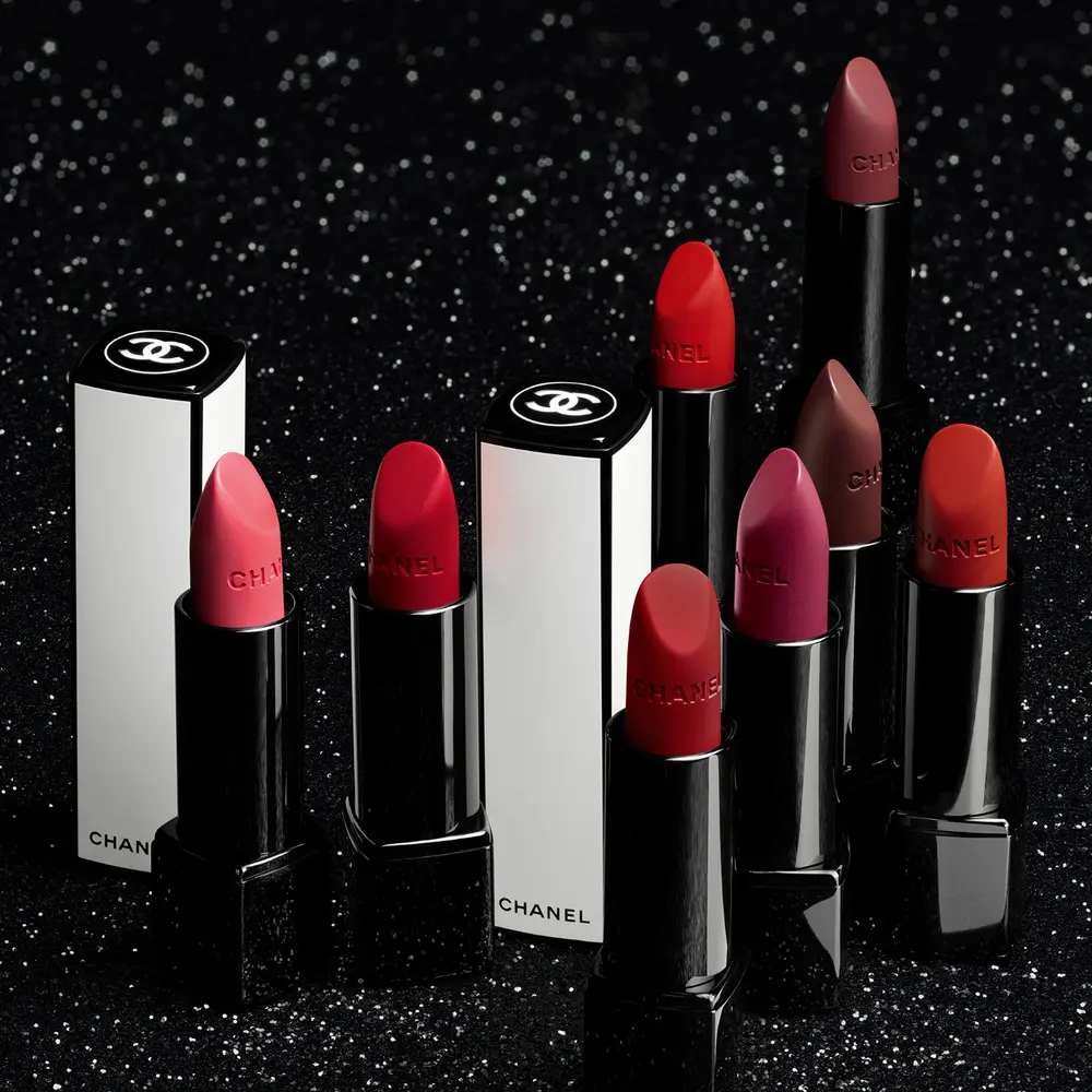 Découvrez la nouvelle édition limitée : CHANEL Rouge Allure Velvet Nuit Blanche