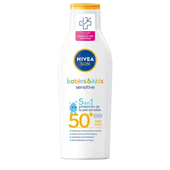 NIVEA SUN Crema solare per neonati e bambini SPF50+ 200 ml, codice EAN 4005900133045