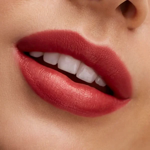 MAC LUSTREGLASS Червило #бизнес ежедневие - Изображение 3
