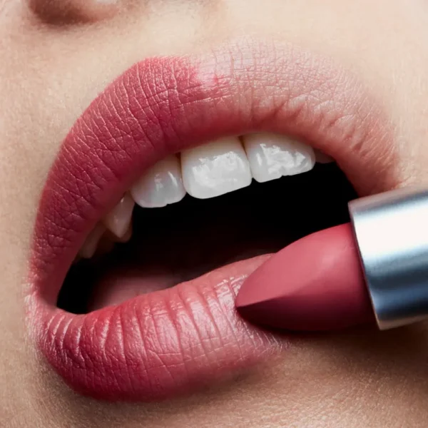 MAC POWDER KISS LIPSTICK #a little tamed - Immagine 2