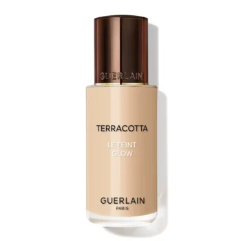 GUERLAIN TERRACOTTA LE TEINT GLOW Fond de teint perfecteur éclat naturel #2C 30 ml GUERLAIN TERRACOTTA LE TEINT GLOW Fond de teint perfecteur éclat naturel n°2C 30 ml, EAN 3346470442283