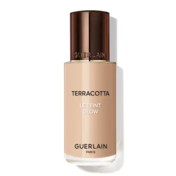 GUERLAIN TERRACOTTA LE TEINT GLOW Fond de teint perfecteur éclat naturel #3C 30 ml GUERLAIN TERRACOTTA LE TEINT GLOW Fond de teint perfecteur éclat naturel n°3C 30 ml, EAN 3346470442290