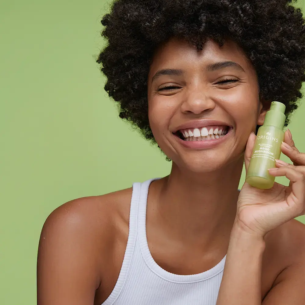 ORIGINS MEGA-MUSHROOM Aufhellendes Serum gegen dunkle Flecken, 30 ml ORIGINS MEGA-MUSHROOM Aufhellendes Serum gegen dunkle Flecken, 30 ml