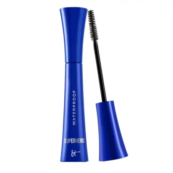 IT COSMETICS SUPERHERO Tuuheuttava ripsiväri #musta 9 ml, EAN 3605972693778
