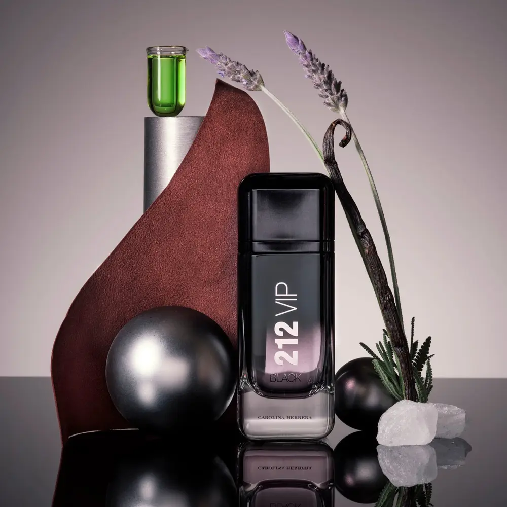 CAROLINA HERRERA 212 VIP BLACK eau de parfum 200 ml