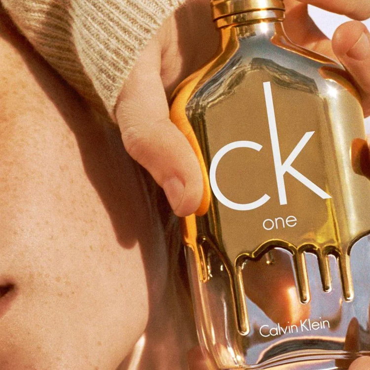 CALVIN KLEIN CK ONE GOLD Eau De Toilette 100 ml Unisex CALVIN KLEIN CK ONE GOLD Eau De Toilette 100 ml Unisex - Image 3