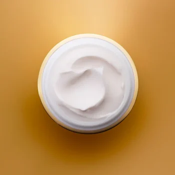 <span class="notranslate">ESTÉE LAUDER RE-NUTRIV ULTIMATE LIFT</span> regenerating youth cream 50 ml