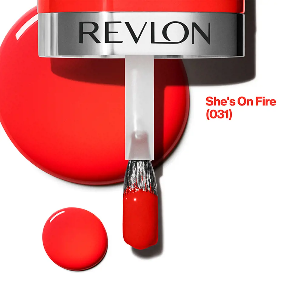 REVLON MASS MARKET ULTRA HD SNAP! nail polish #031-shes on fire 8 ml
