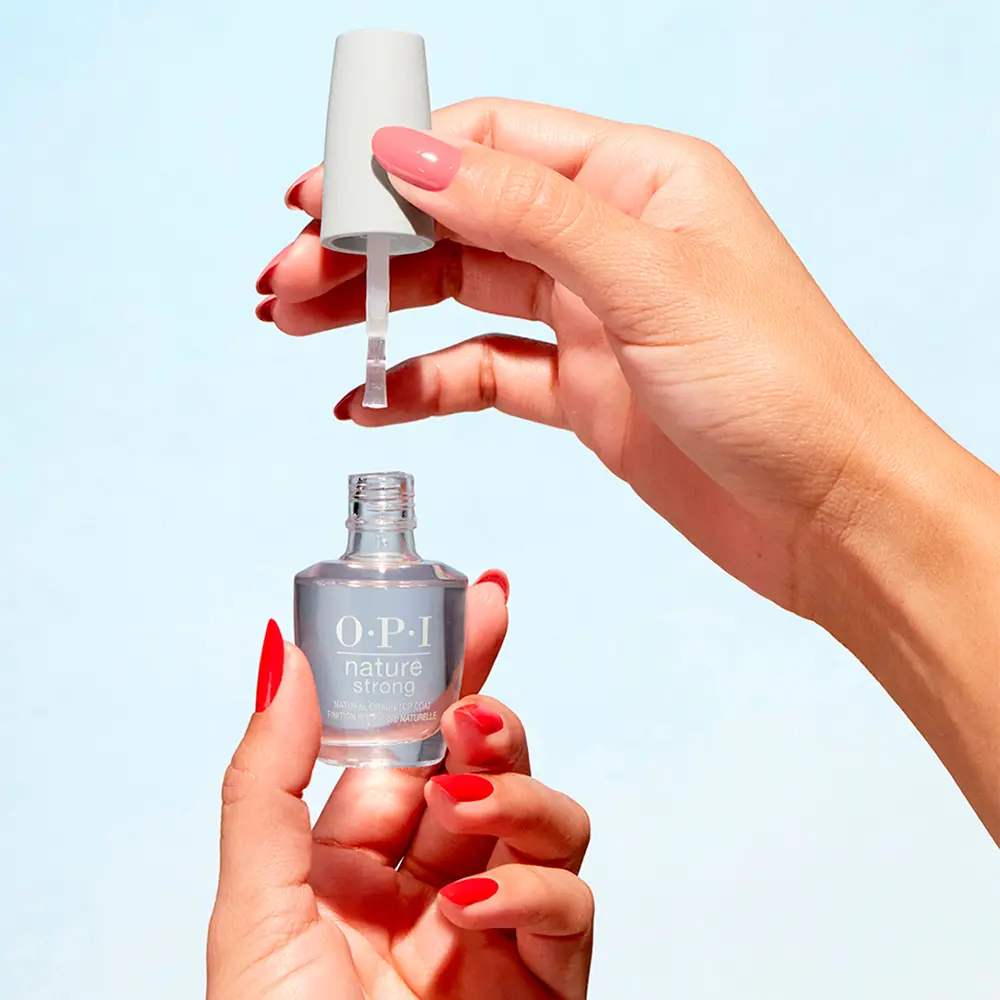 OPI NATURE STRONG top coat 15 ml OPI NATURE STRONG top coat 15 ml - Image 4