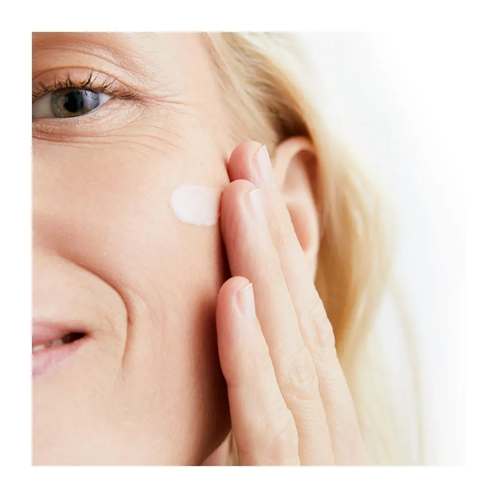 <span class="notranslate">EUCERIN HYALURON FILLER</span> + elasticity night 50 ml