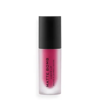 REVOLUTION MAKE UP MATTE BOMB liquid lip #burgundy star