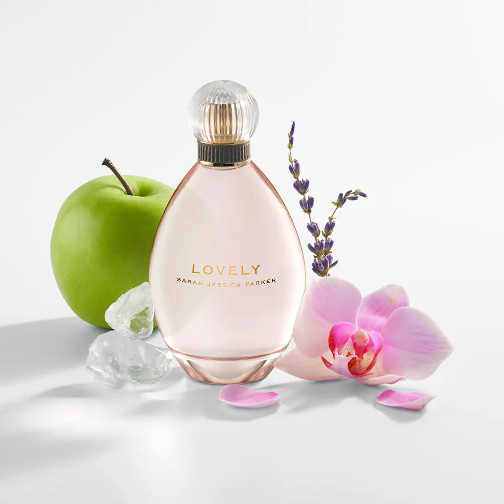 <span class="notranslate">SARAH JESSICA PARKER LOVELY</span> eau de parfum spray 100 ml for Women <span class="notranslate">SARAH JESSICA PARKER LOVELY</span> eau de parfum spray 100 ml for Women - Image 3