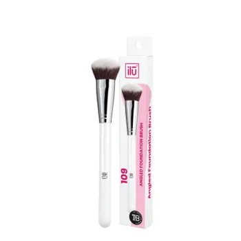 ILŪ FOUNDATION angle brush #109 1 u
