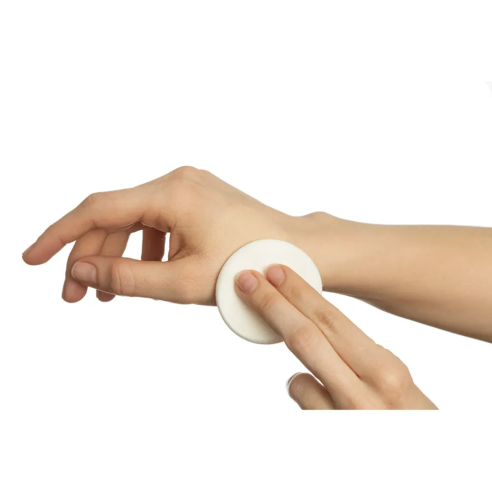 <span class="notranslate">HELIOCARE 360º</span> Oil-Free Compact Color SPF50 #Pearl 10 gr <span class="notranslate">HELIOCARE 360º</span> Oil-Free Compact Color SPF50 #Pearl 10 gr - Image 4