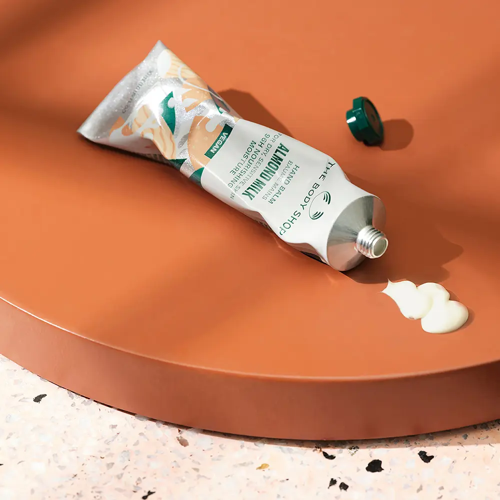 THE BODY SHOP ALMOND MILK hand balm 30 ml THE BODY SHOP ALMOND MILK hand balm 30 ml - Image 4