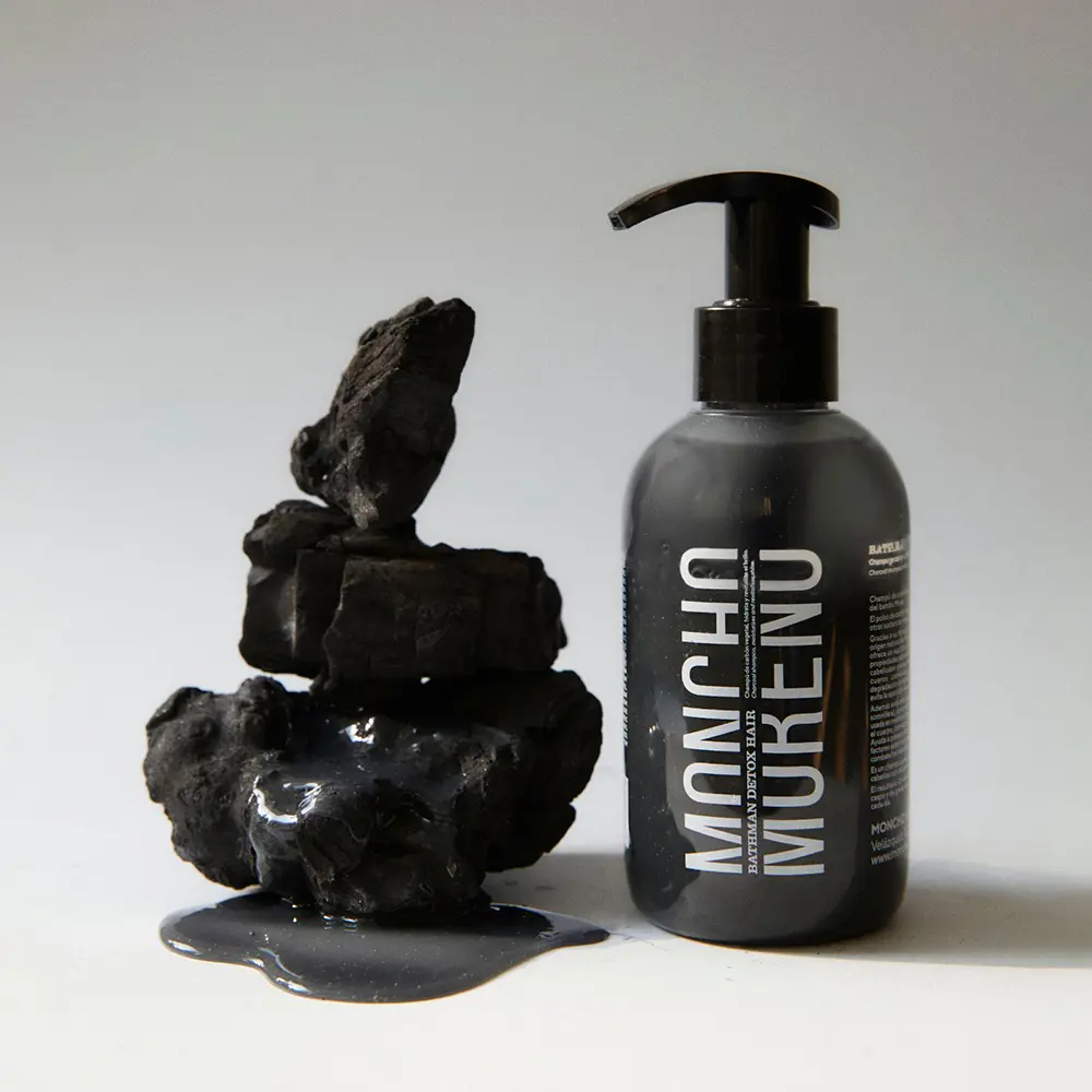 MONCHO MORENO BATHMAN DETOX HAIR charcoal shampoo 500 ml MONCHO MORENO BATHMAN DETOX HAIR charcoal shampoo 500 ml - Image 3
