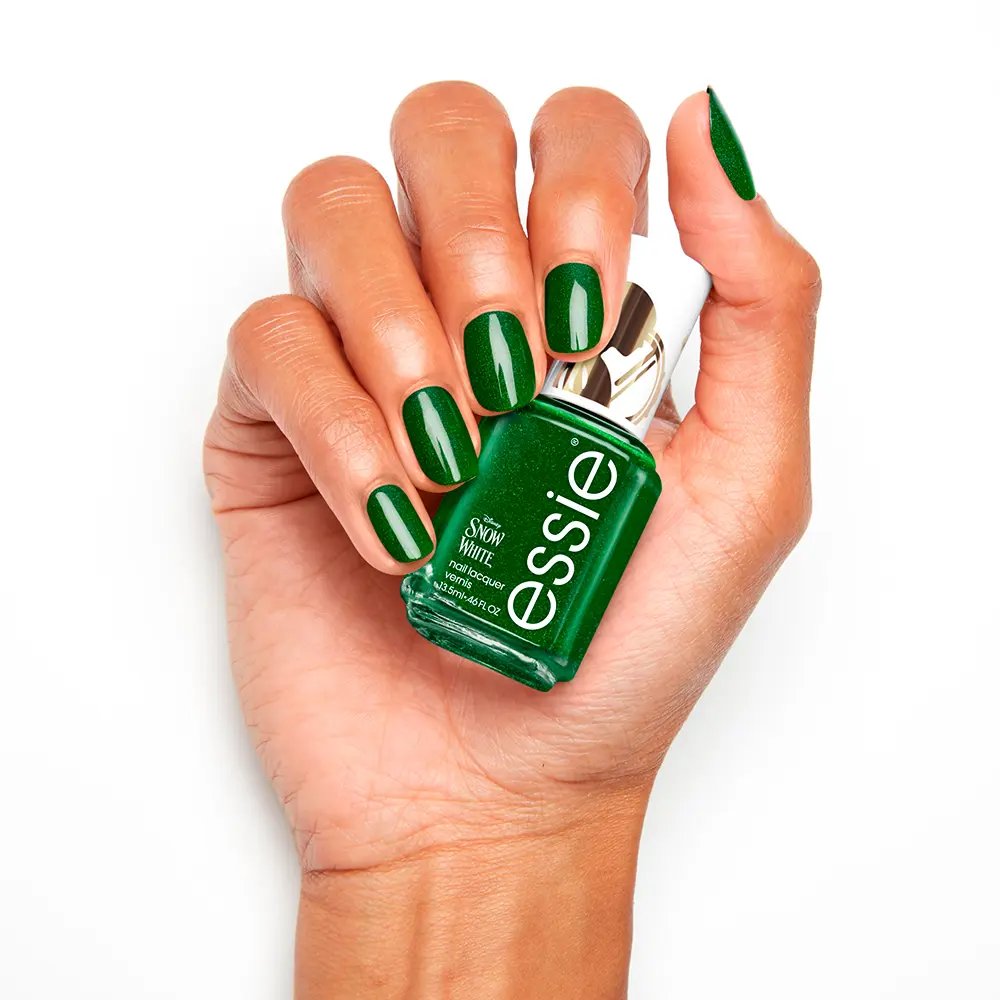 ESSIE SNOW WHITE nail polish #1004-Seize Thecrown 13.5 ml