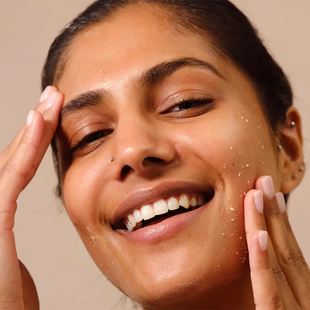 THE BODY SHOP Exfoliant liquide à la vitamine C 100 ml THE BODY SHOP Exfoliant liquide à la vitamine C 100 ml