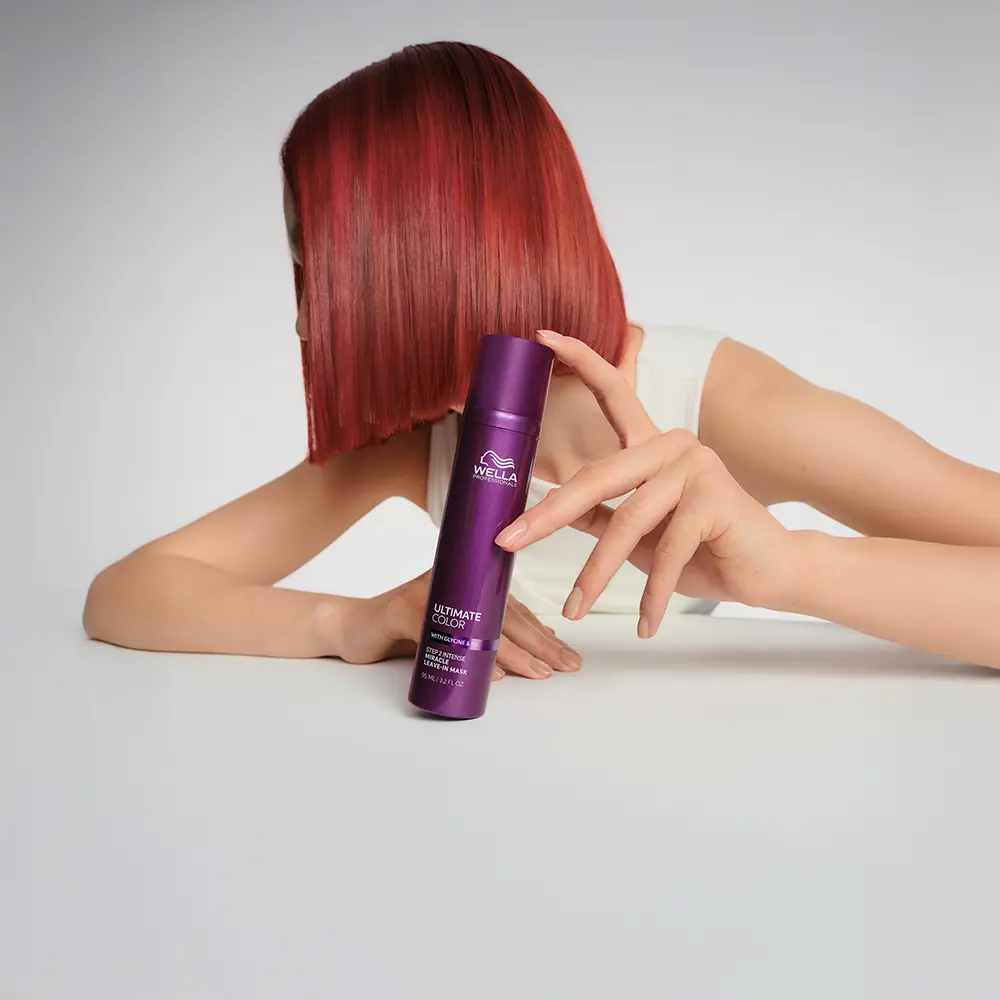 WELLA PROFESSIONALS Maschera miracolosa senza risciacquo per capelli ULTIMATE COLOR - lucentezza e colore vibranti per capelli colorati 30 ml