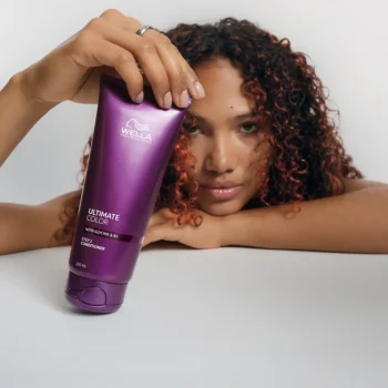 <span class="notranslate">WELLA PROFESSIONALS ULTIMATE COLOR</span> vibrant color anti-porosity moisturizing conditioner for color-treated hair 200 ml