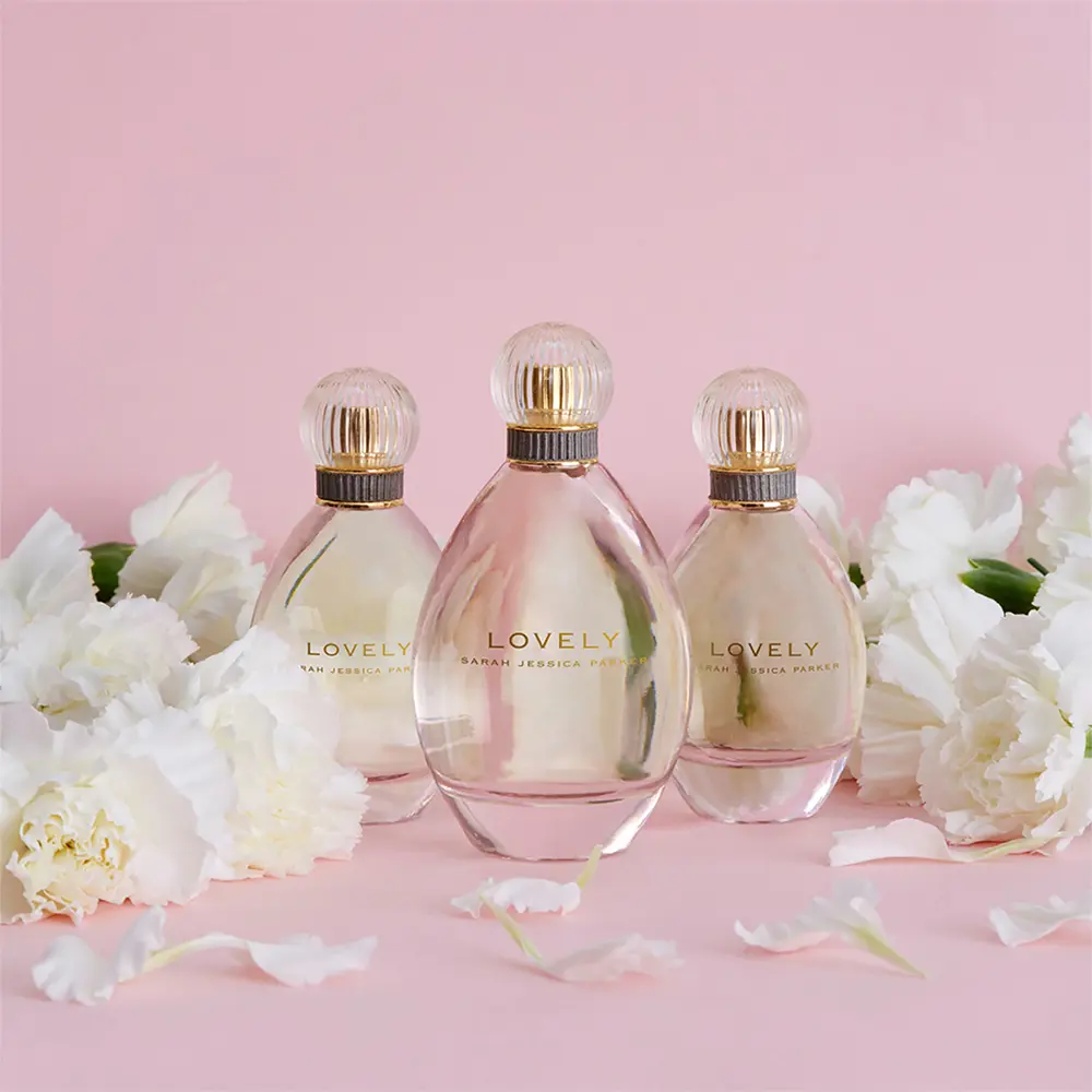 <span class="notranslate">SARAH JESSICA PARKER LOVELY</span> eau de parfum spray 50 ml for Women <span class="notranslate">SARAH JESSICA PARKER LOVELY</span> eau de parfum spray 50 ml for Women - Image 4