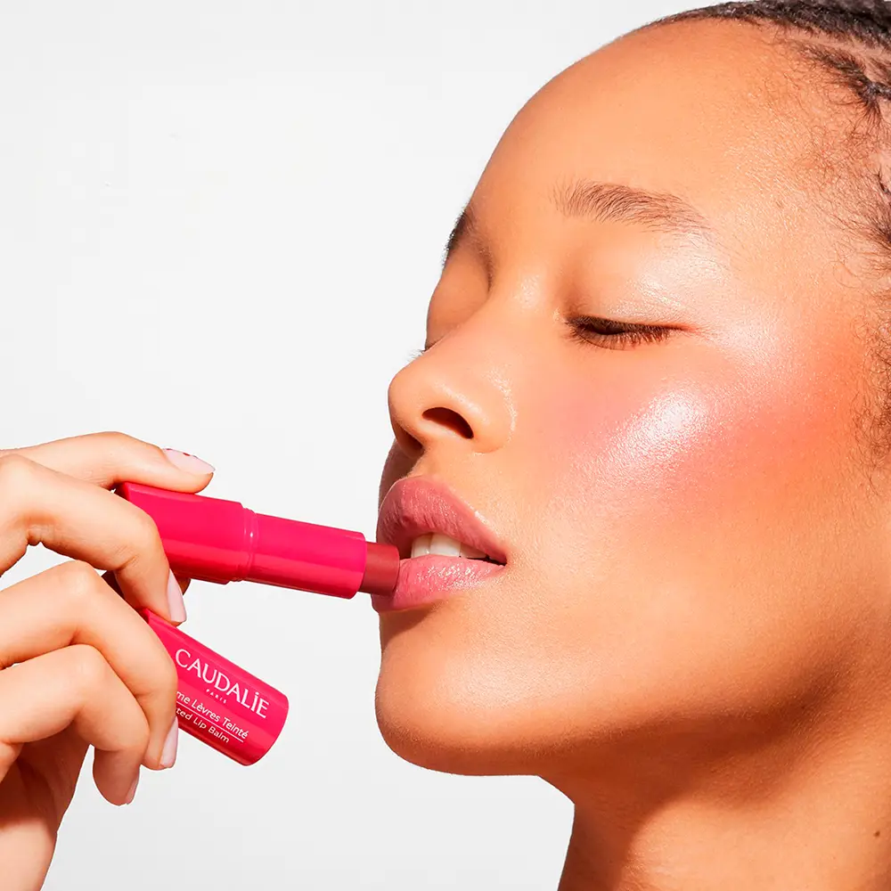 CAUDALIE VINOTHERAPIST tinted lip balm 4.5g CAUDALIE VINOTHERAPIST tinted lip balm 4.5g - Image 3