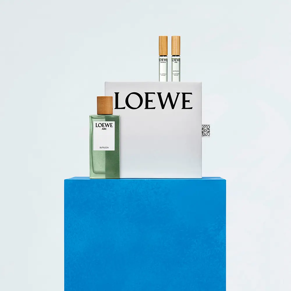 <span class="notranslate">LOEWE LOEWE Aire Sutileza</span> EDT Gift Set 100ml 3 units Unisex <span class="notranslate">LOEWE LOEWE Aire Sutileza</span> EDT Gift Set 100ml 3 units Unisex - Image 3