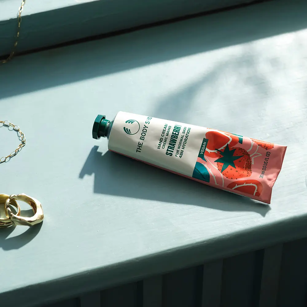 THE BODY SHOP STRAWBERRY hand cream 30 ml THE BODY SHOP STRAWBERRY hand cream 30 ml - Image 3