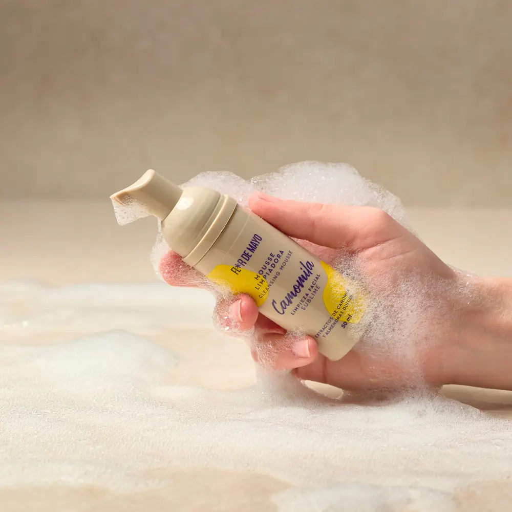 FLOR DE MAYO SUBLIME CAMOMILE cleansing mousse 50 ml FLOR DE MAYO SUBLIME CAMOMILE cleansing mousse 50 ml - Image 4